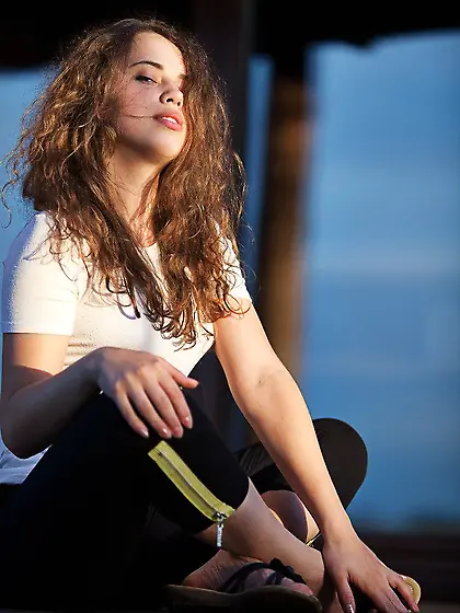 Babe Wanda A is sitting with the spread legs showing the delicio