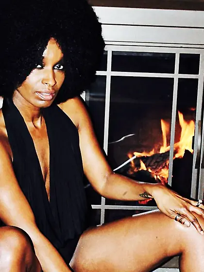 Ebony milf small tits