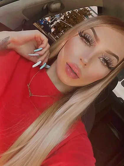 Goddess yessy princess feet