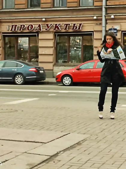 Honey chick sucks cocks