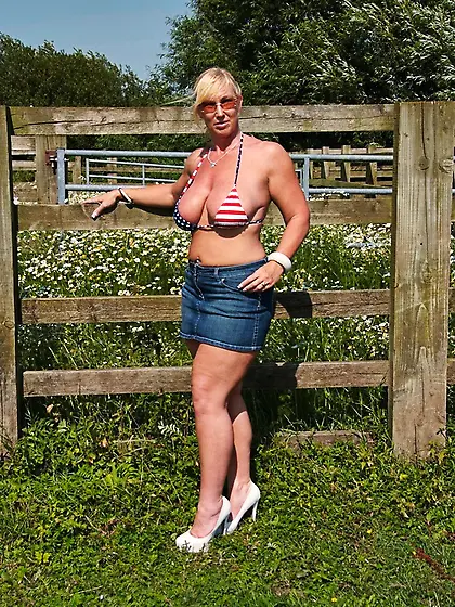 Striptease Melody from United Kingdom