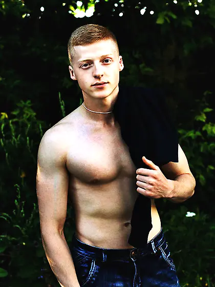 White young gay billysexybody