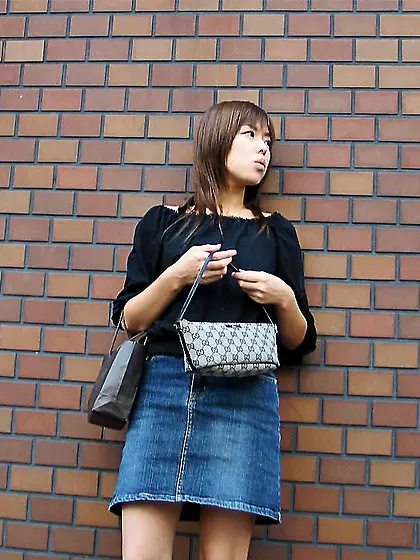 This Asian chick Kana Idols looks a little bit shy when showing