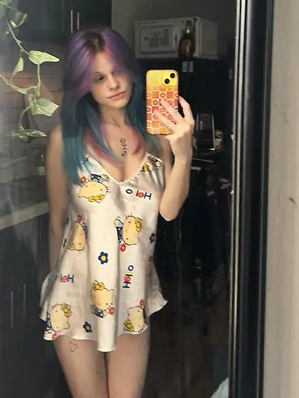 Girls From Threads Dez. 25