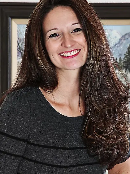 Super cute mature babe