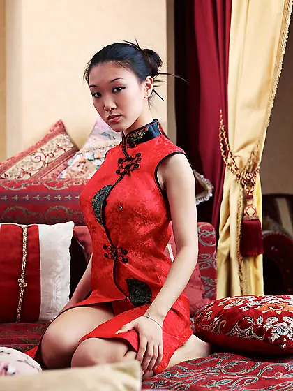 Mariko A takes her sexy satin Japanese dress off and shows us he