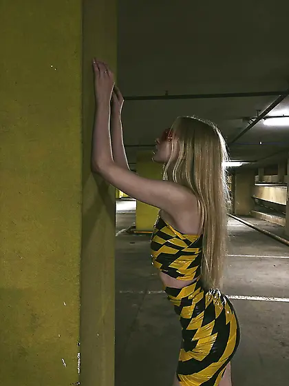 Girls From Threads Dez. 25