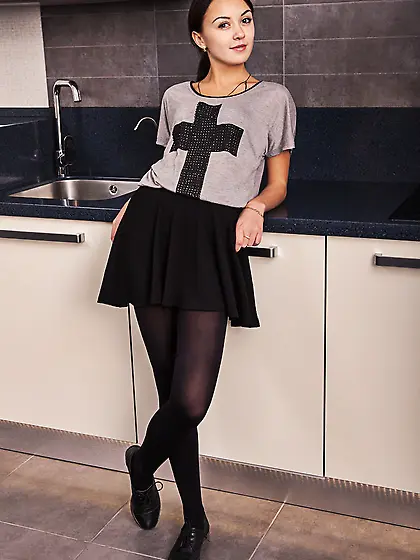 Super-hot sweetie bares small tits and snatch and gets on the ki