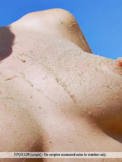 Cute blonde chick Addie is teasing with the naked booty posing e