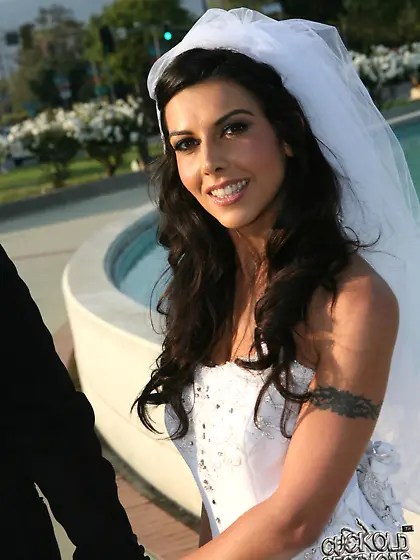 Lou Charmelle husband