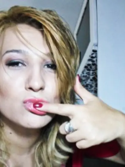 Blonde jennifer perform cameltoe