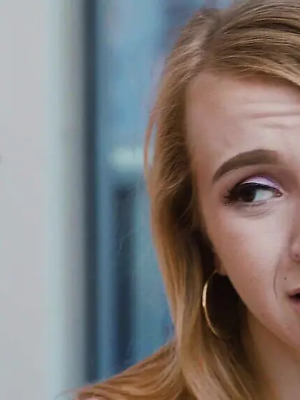 Two hot lezzies have amazing orgy in bed