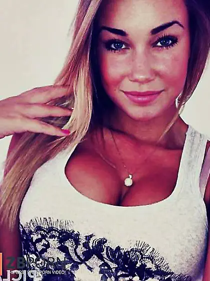 Facebook-Youthfull Femmes(17, legitimate years)