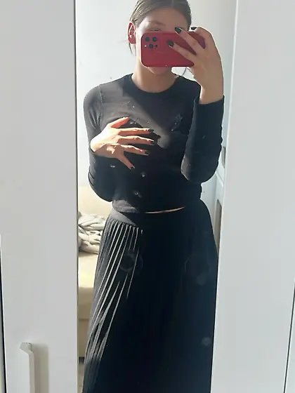 Blonde dutch slut emo tight cute shorthair