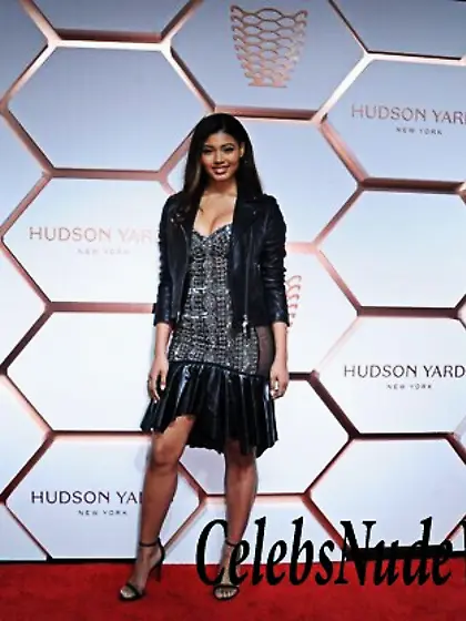 Danielle Herrington Sexy