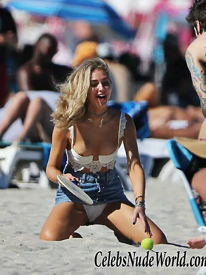 Chiara Ferragni Nip Slip Photos