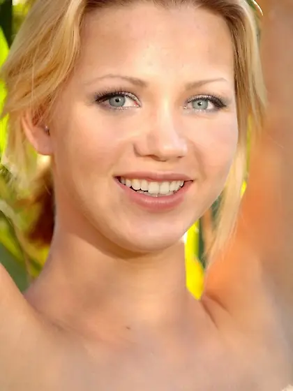 22 yo Katarina Kat masturbation to orgasm