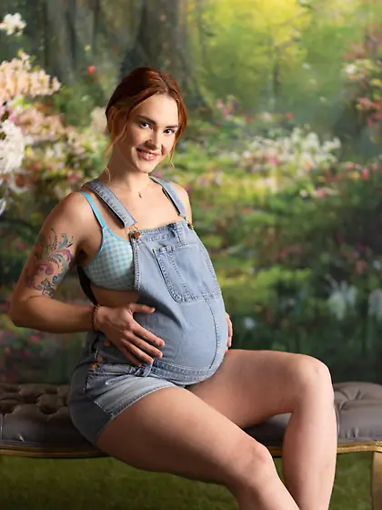 Crazy threesome sex scene with Codi Vore and Siri Dahl