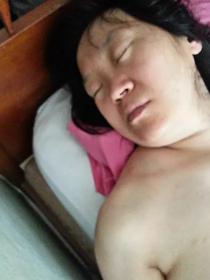 Ugly pig Kim - li and her mother