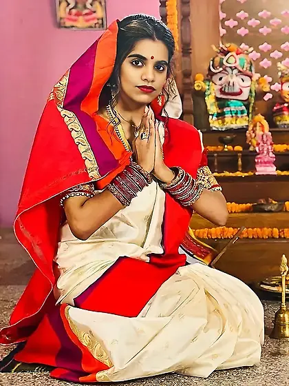 Hindu Housewife Photos