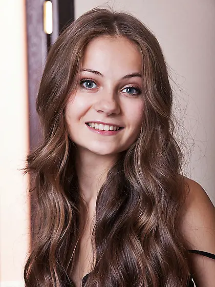 Young chick fun displays