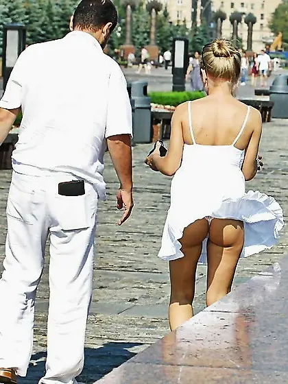 Unaware Windy Upskirts