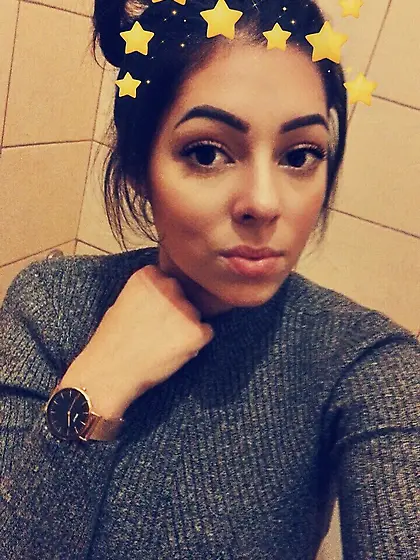 20yr polish beauty Roksana