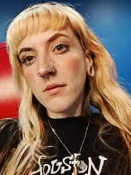 Katy, 29, alt girl exposed, surrendered by a cuck.