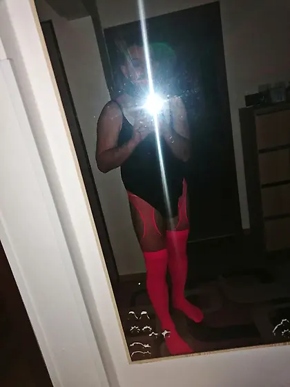 exposure bitch for Goddess Aria Zahara