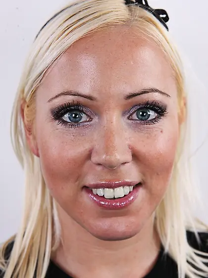 Experienced blonde hot sweet