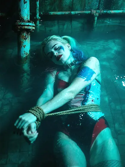Harley Quinn drowned