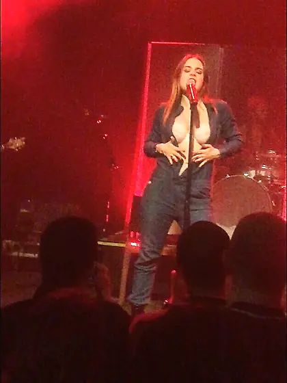 JoJo Levesque Sexy Photos