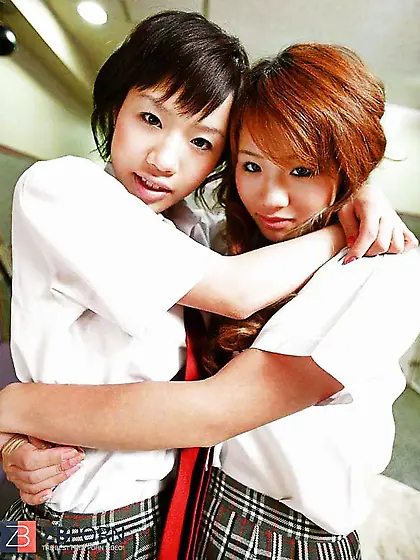 Japanese schoolgirls instruct for jujitsu