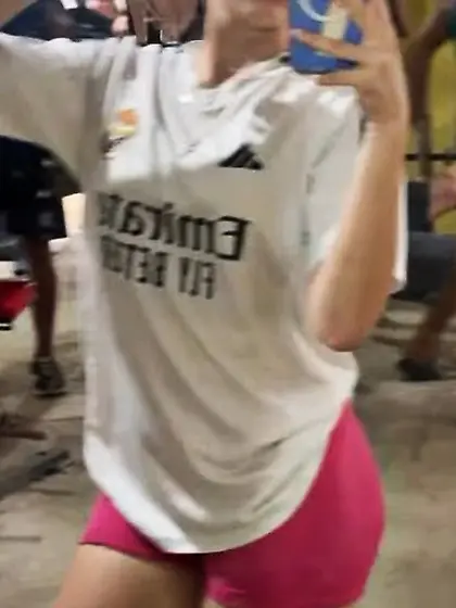 Live streaming girls