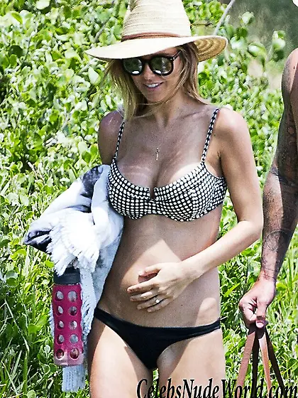 Hot pics of Audrina Patridge