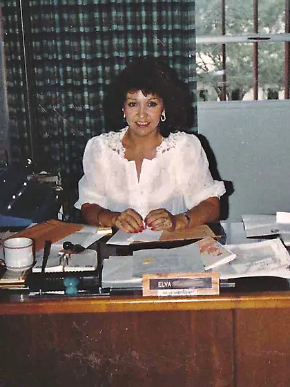 Top tier Secretary and company cumbucket.