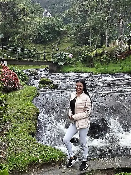 French dark eyes girl