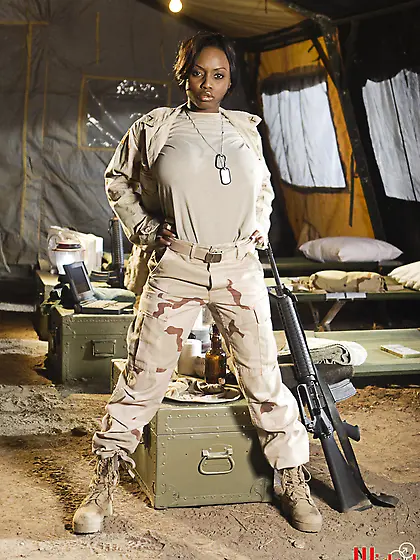 Chocolate hottie,  Jada Fire,  manages to striptease and orgasm ev