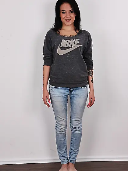 Inked chick hairless pussy