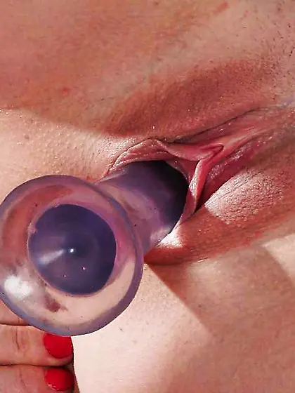 Mummy met lekkere kleine tietjes, sabbel puntjes