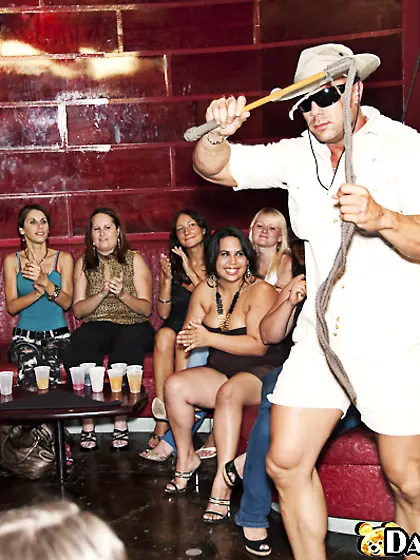 Pretty party cumshot