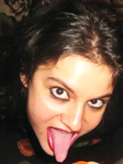 Brunette renata perform anal