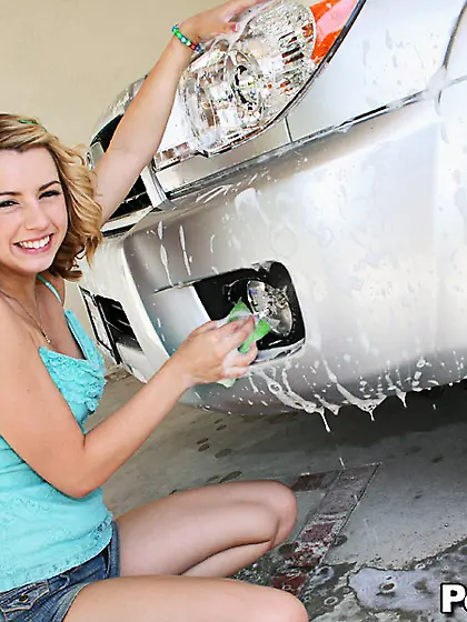 Slutty blonde gets naked then poses while washing stepfather's c