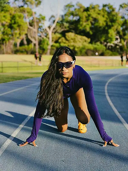 how would you break curvy wannabe athlete sarah?