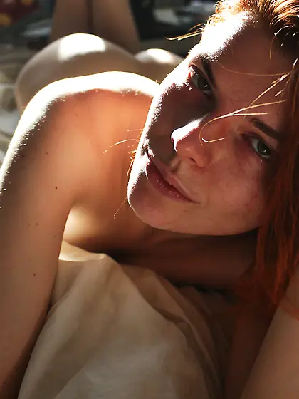 Morning sun warm my pussy