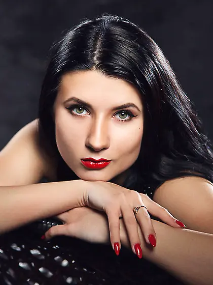 Teen snapshot shoulder length