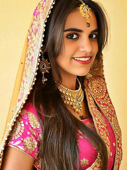 Hindu Housewife Photos