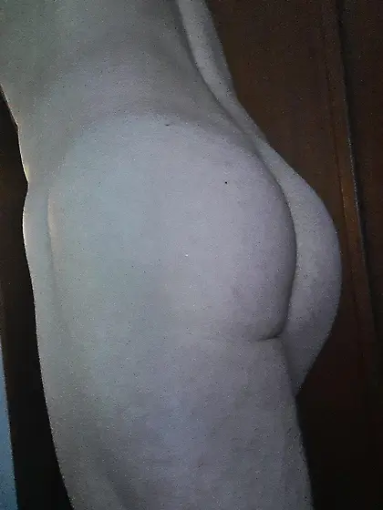 Bi Adelaide guy ass