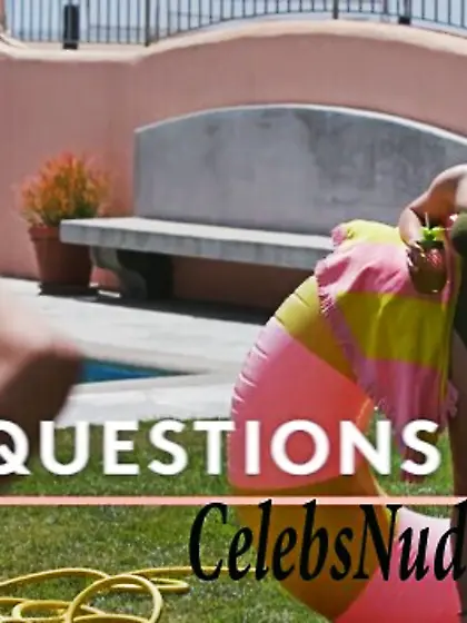 Ariel Winter Answering All The Questions