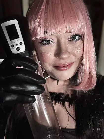 Tina Snua Selfies #71